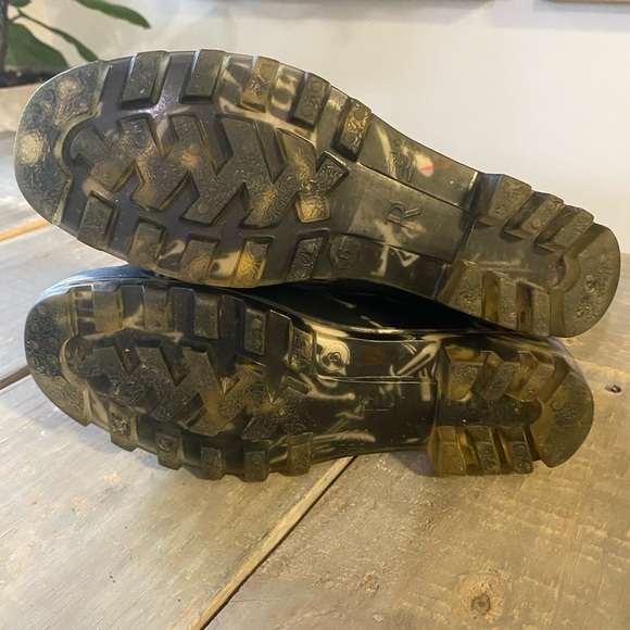 Journey Collection Pirate Skulls Jelly Rain Boots Rainboots Womens 6 Black White - Picture 4 of 6